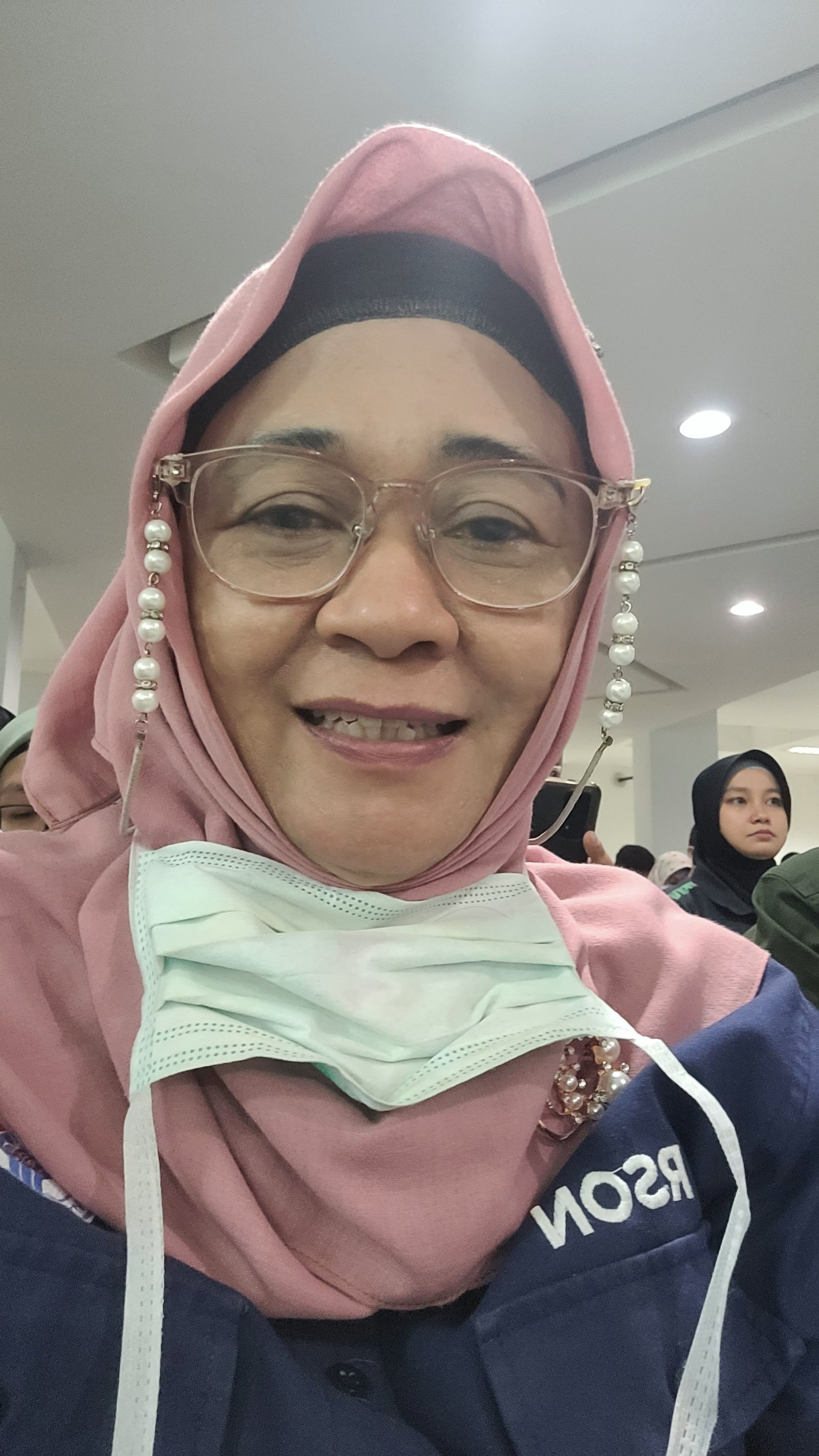 Foto Dessy Rosmelita